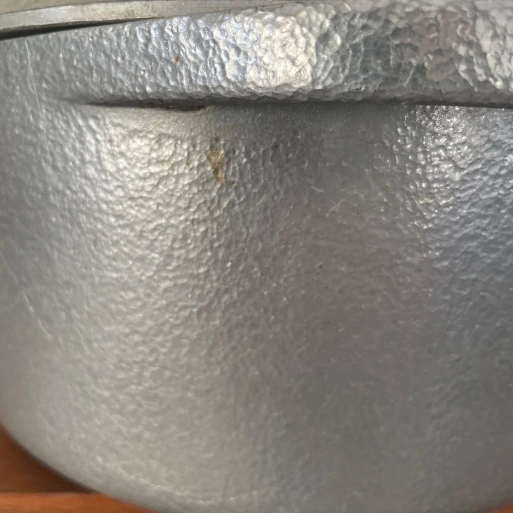 Vintage Club Aluminum Hammered‎ 4.5 qt Stock Pot w/ Lid (Hammercraft Style)